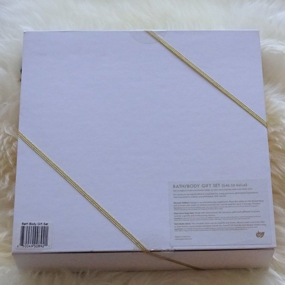 Japanese Yuzu Soap Bar 3 Pc Bath & Body Gift Set - Picture 2 of 2